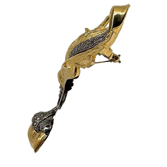 Avon Vintage Acorn Brooch - Picture 10 of 10